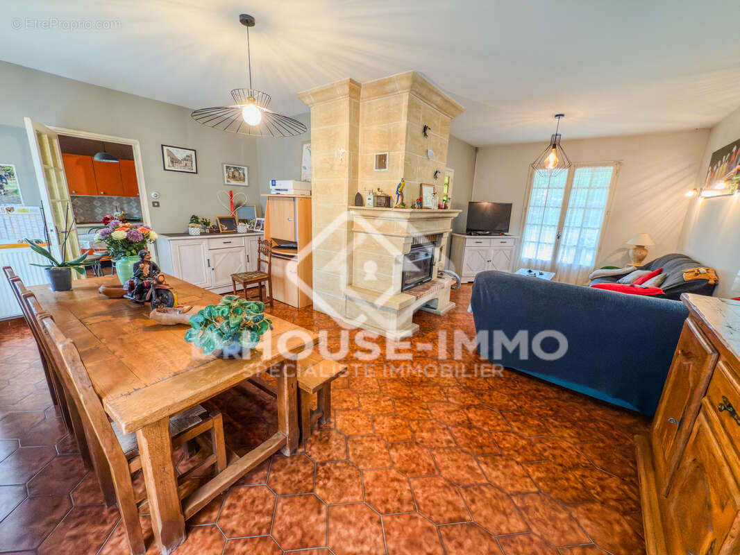 Maison à SAINT-ASTIER