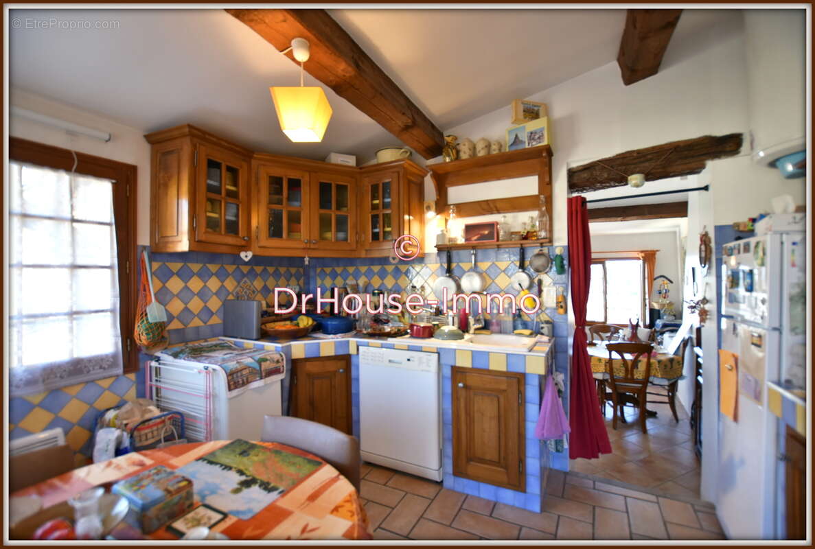 Appartement à LORGUES