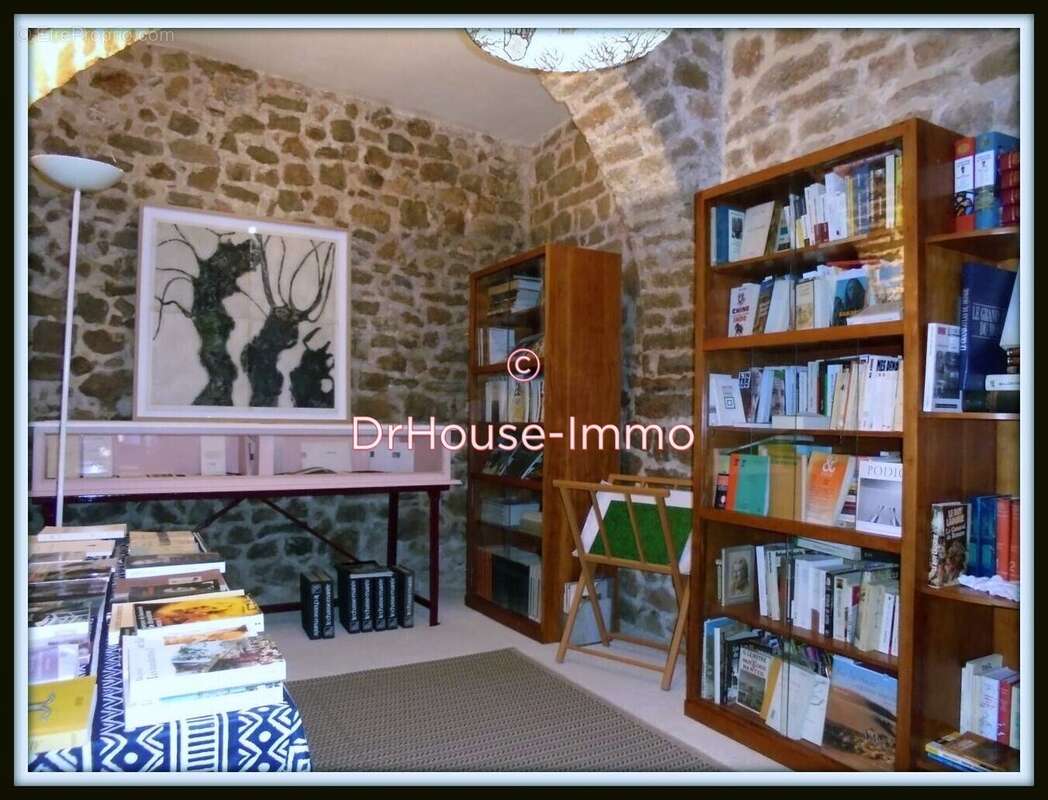 Appartement à LORGUES