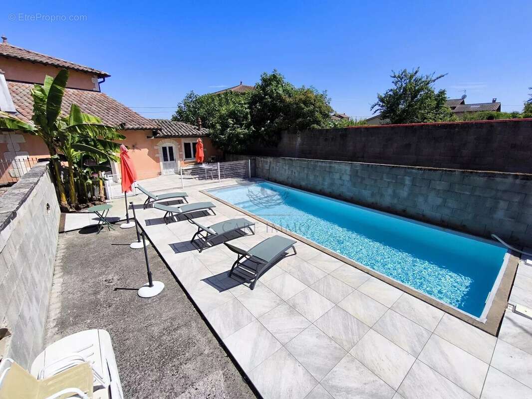 Maison à SAINT-ETIENNE-DES-OULLIERES