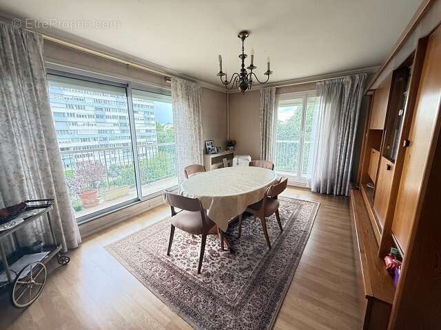 Appartement à MAISONS-ALFORT