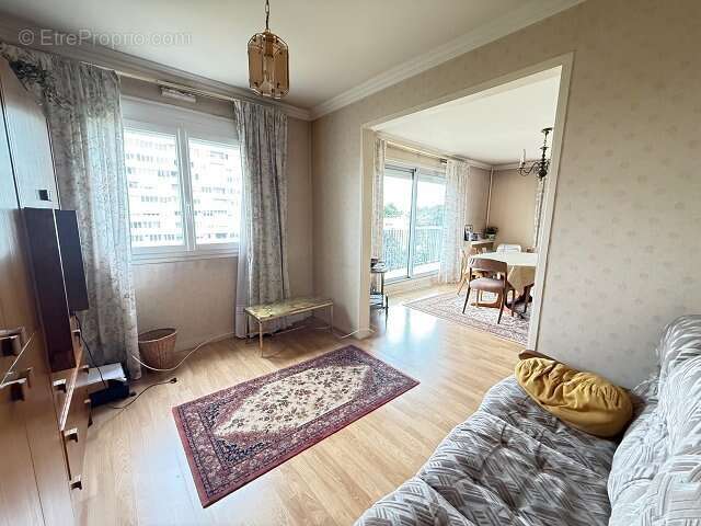 Appartement à MAISONS-ALFORT