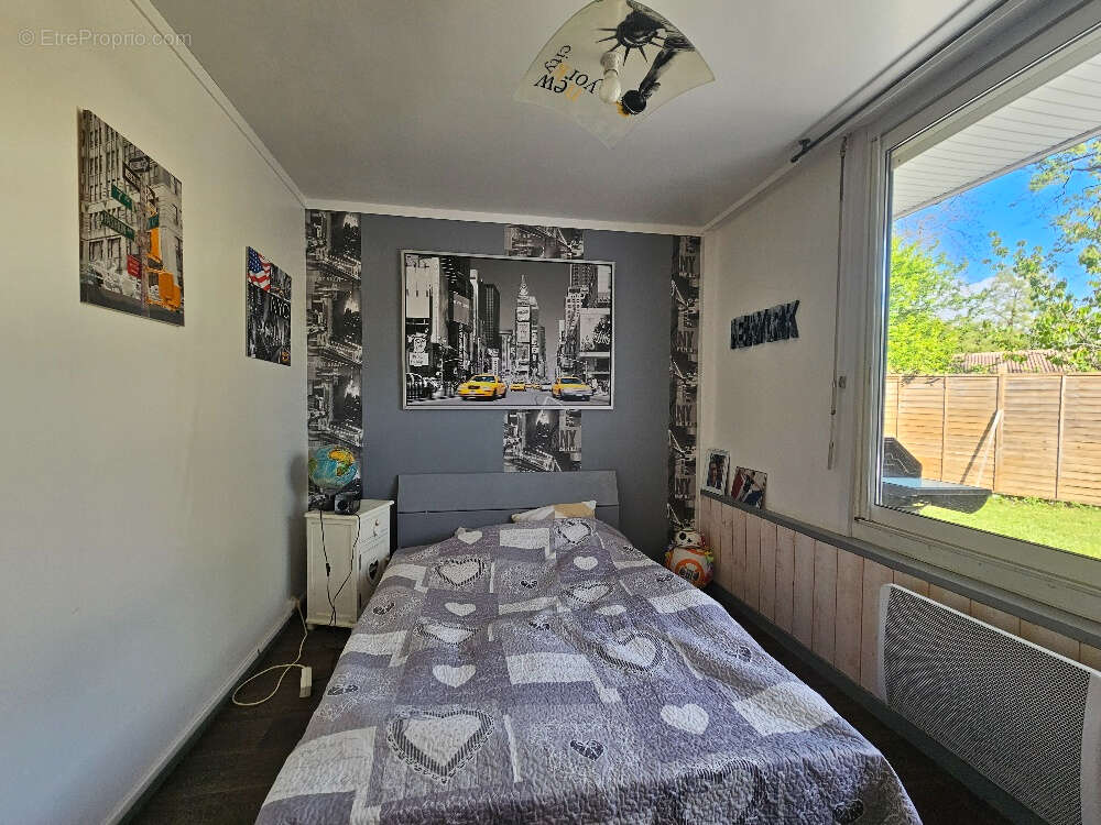 Maison à ROULLET-SAINT-ESTEPHE