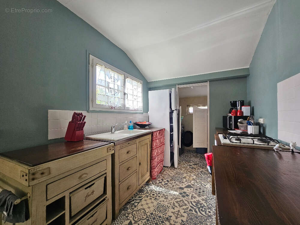 Maison à ROULLET-SAINT-ESTEPHE