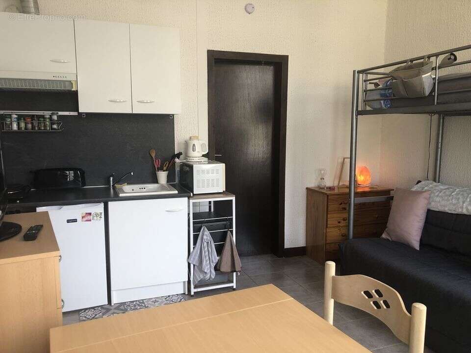 Maison à SAINT-JULIEN-BEYCHEVELLE