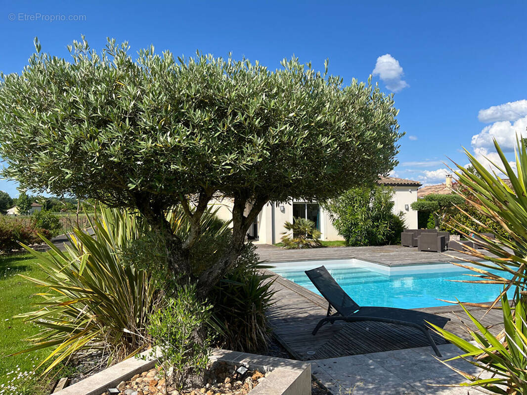 Maison à SAINT-MAGNE-DE-CASTILLON