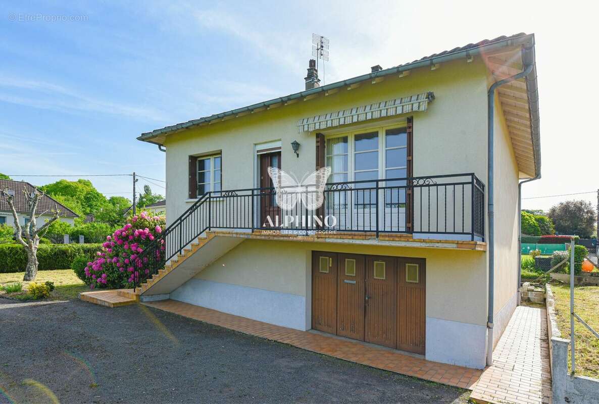 Maison à SAINT-JUNIEN