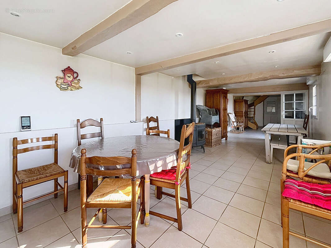 Maison à SAINT-GEORGES-DU-VIEVRE