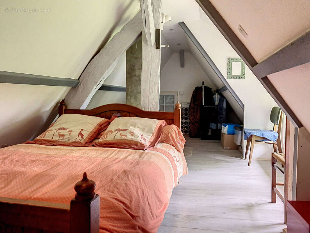 Maison à SAINT-GEORGES-DU-VIEVRE