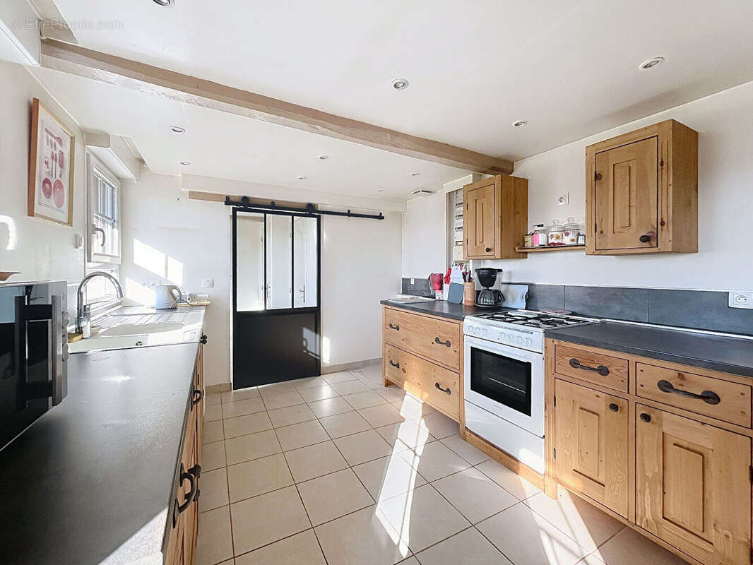 Maison à SAINT-GEORGES-DU-VIEVRE