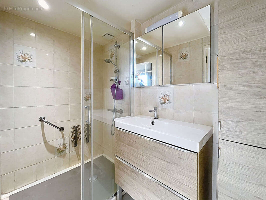 Maison à SAINT-GEORGES-DU-VIEVRE