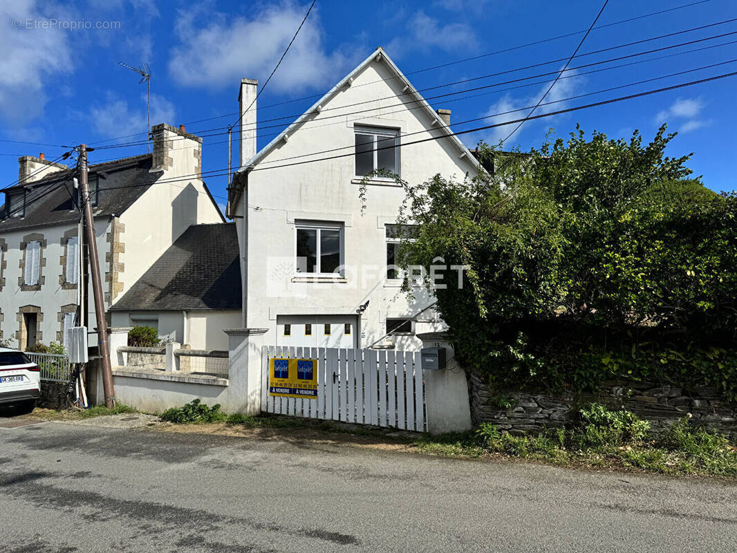 Maison à PLESTIN-LES-GREVES