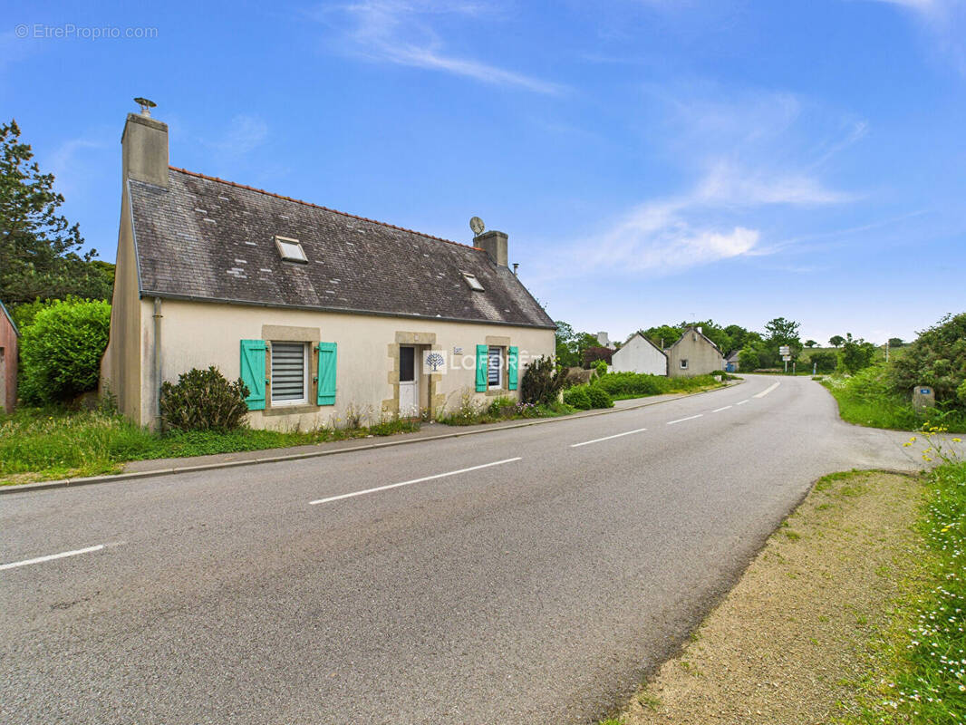 Maison à PLOGASTEL-SAINT-GERMAIN