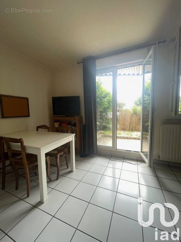 Photo 1 - Appartement à SORGUES