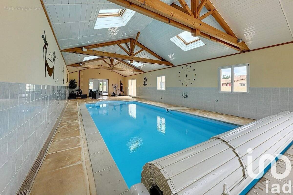 Photo 1 - Maison à ROM