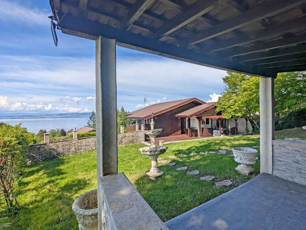 Maison à MAXILLY-SUR-LEMAN