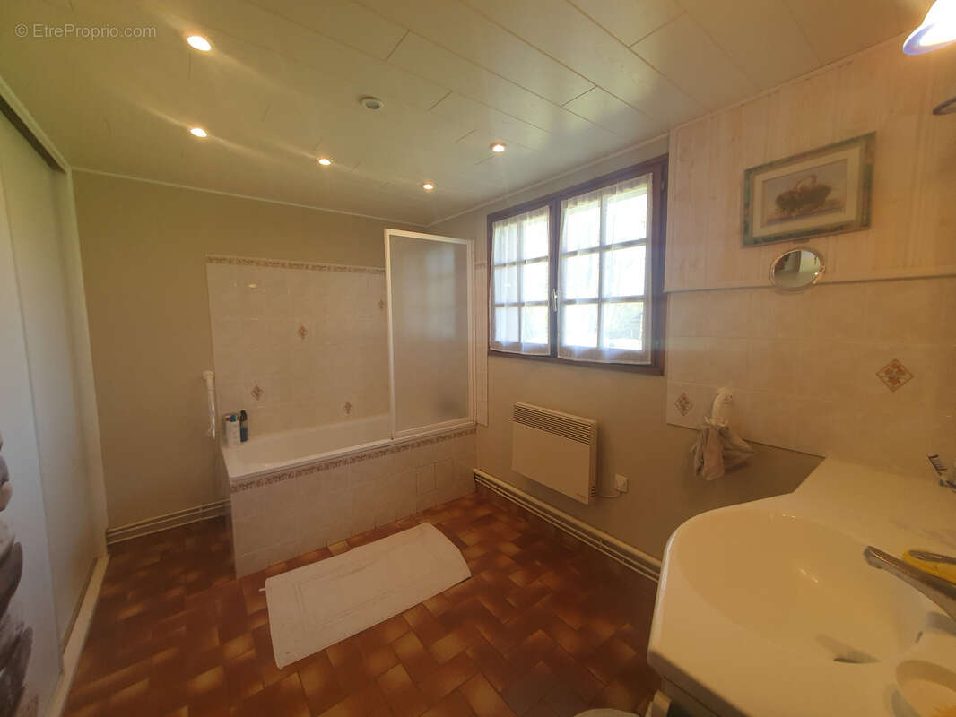 Maison à CORMEILLES