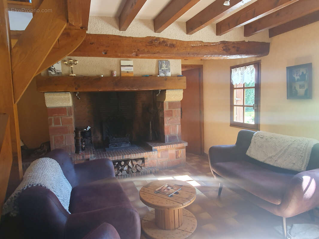 Maison à CORMEILLES