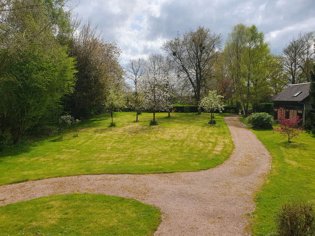 Maison à CORMEILLES