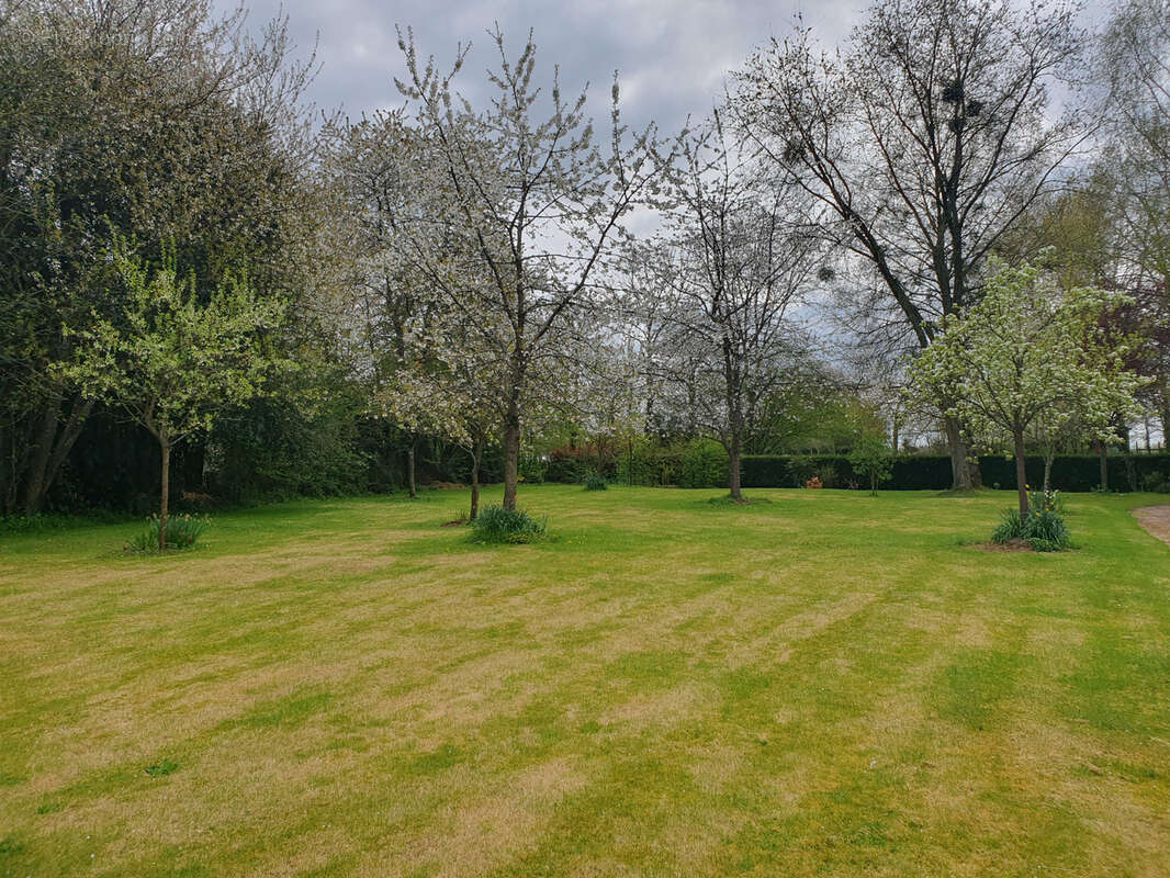 Maison à CORMEILLES