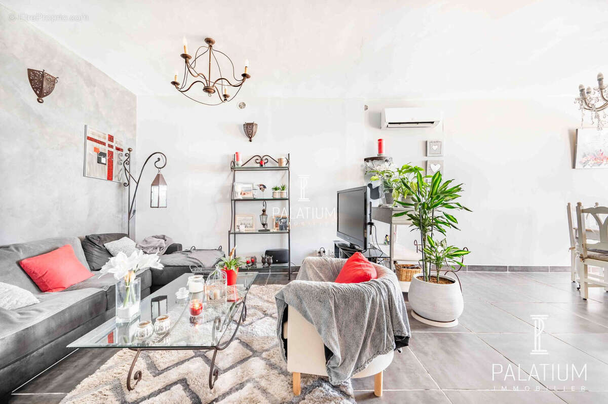 Maison à PIERREVERT