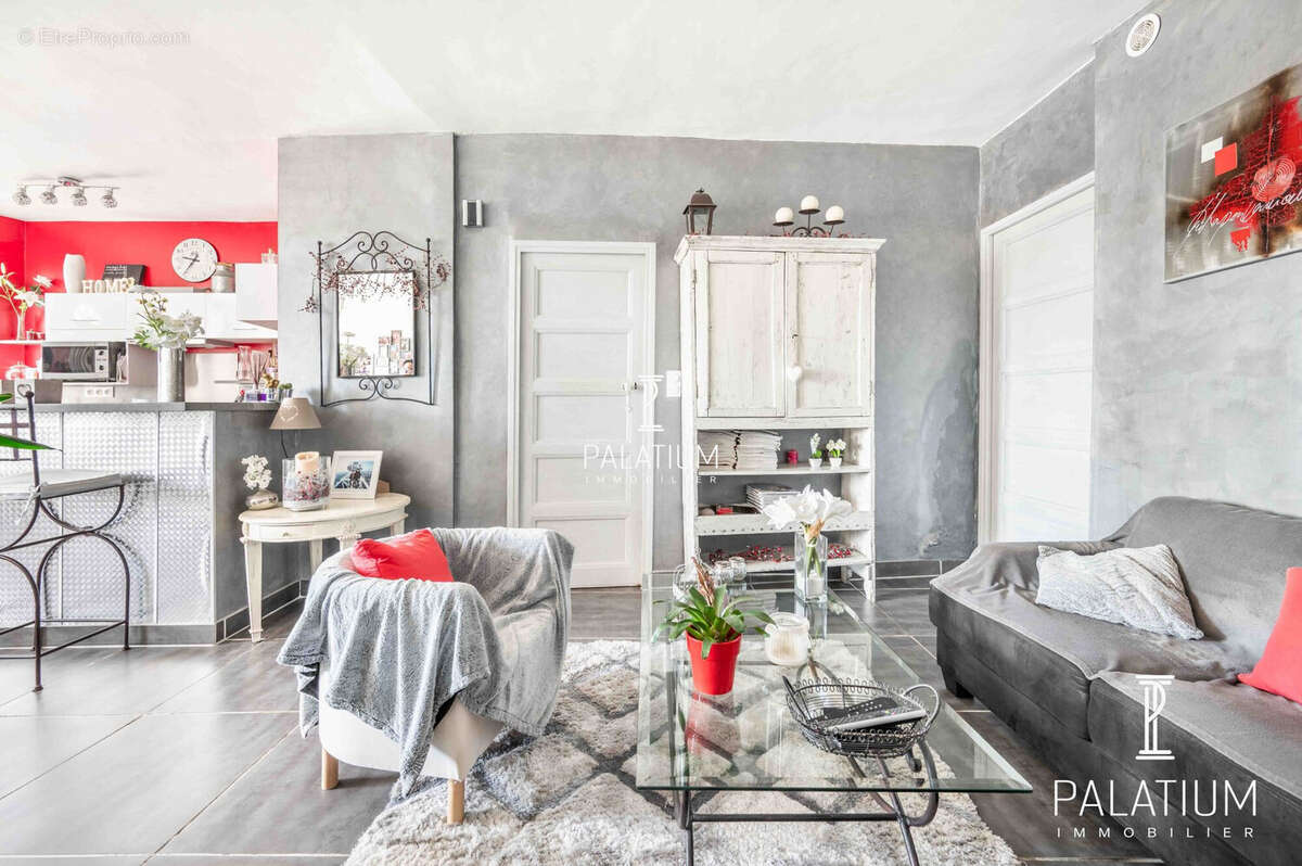 Maison à PIERREVERT