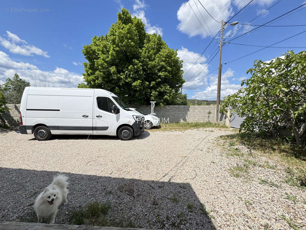 Maison à VINON-SUR-VERDON