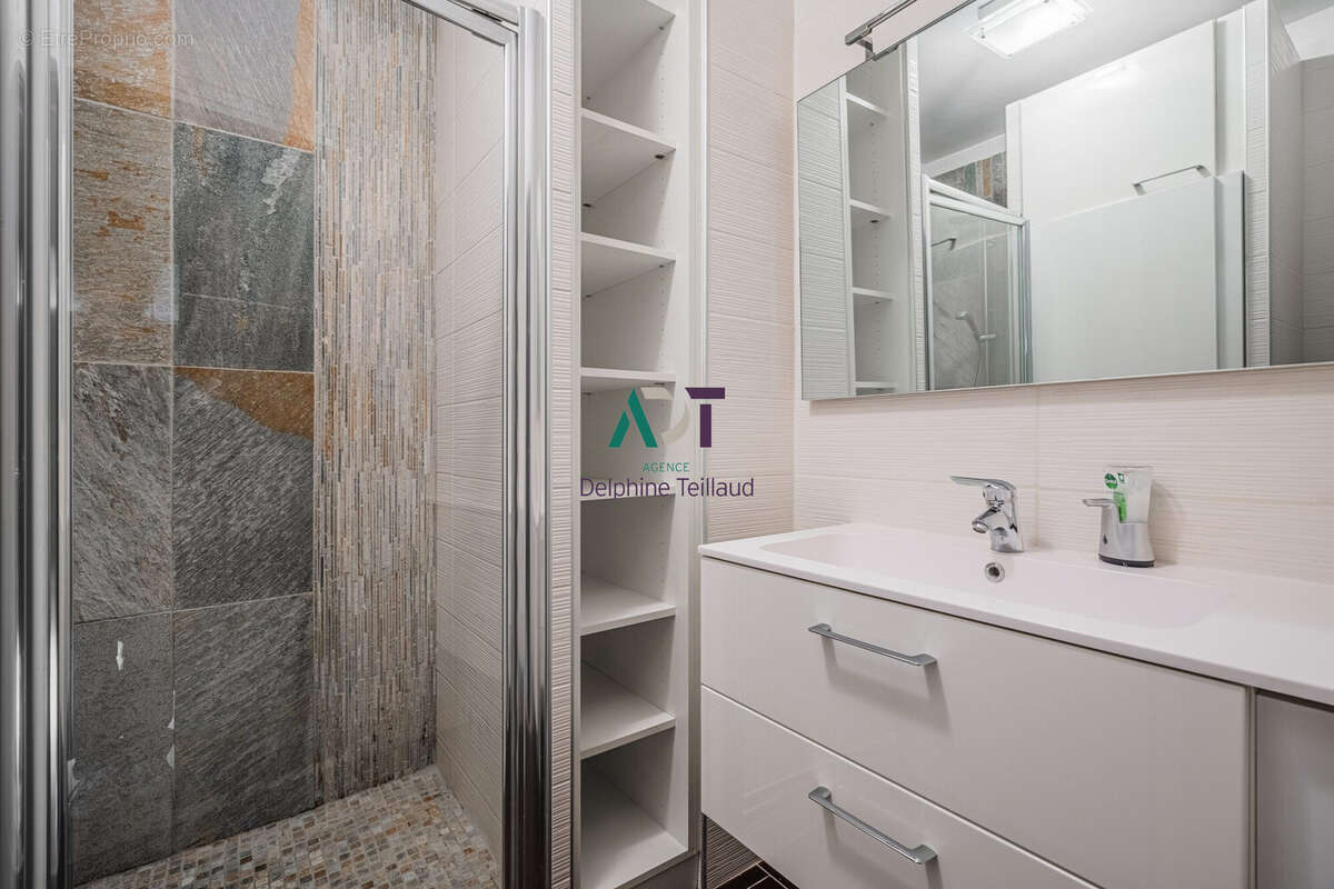 Appartement à MEYLAN