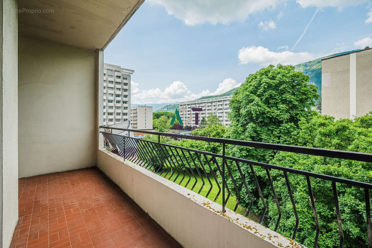 Appartement à MEYLAN