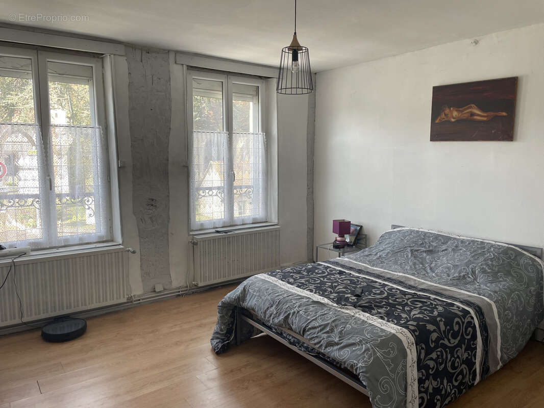 Maison à CHAMPROND-EN-GATINE