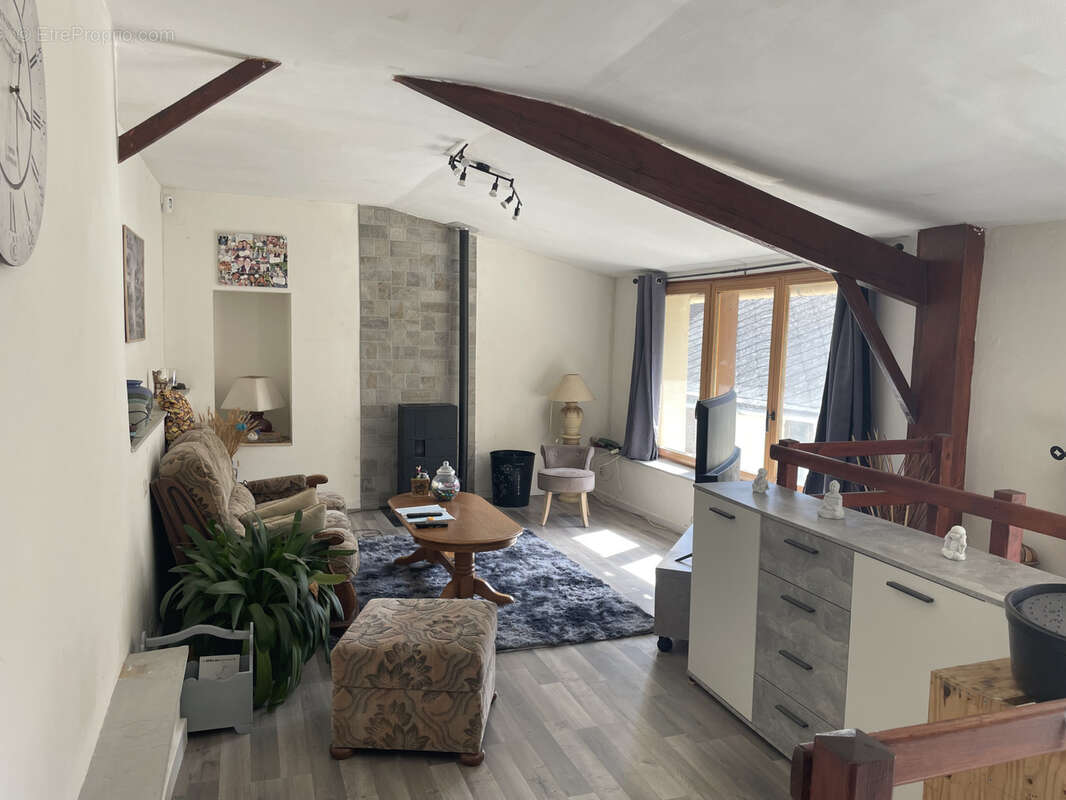 Maison à CHAMPROND-EN-GATINE