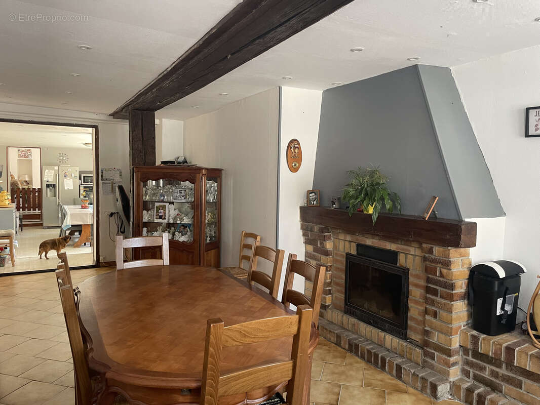 Maison à CHAMPROND-EN-GATINE