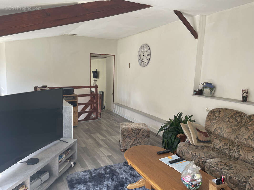 Maison à CHAMPROND-EN-GATINE