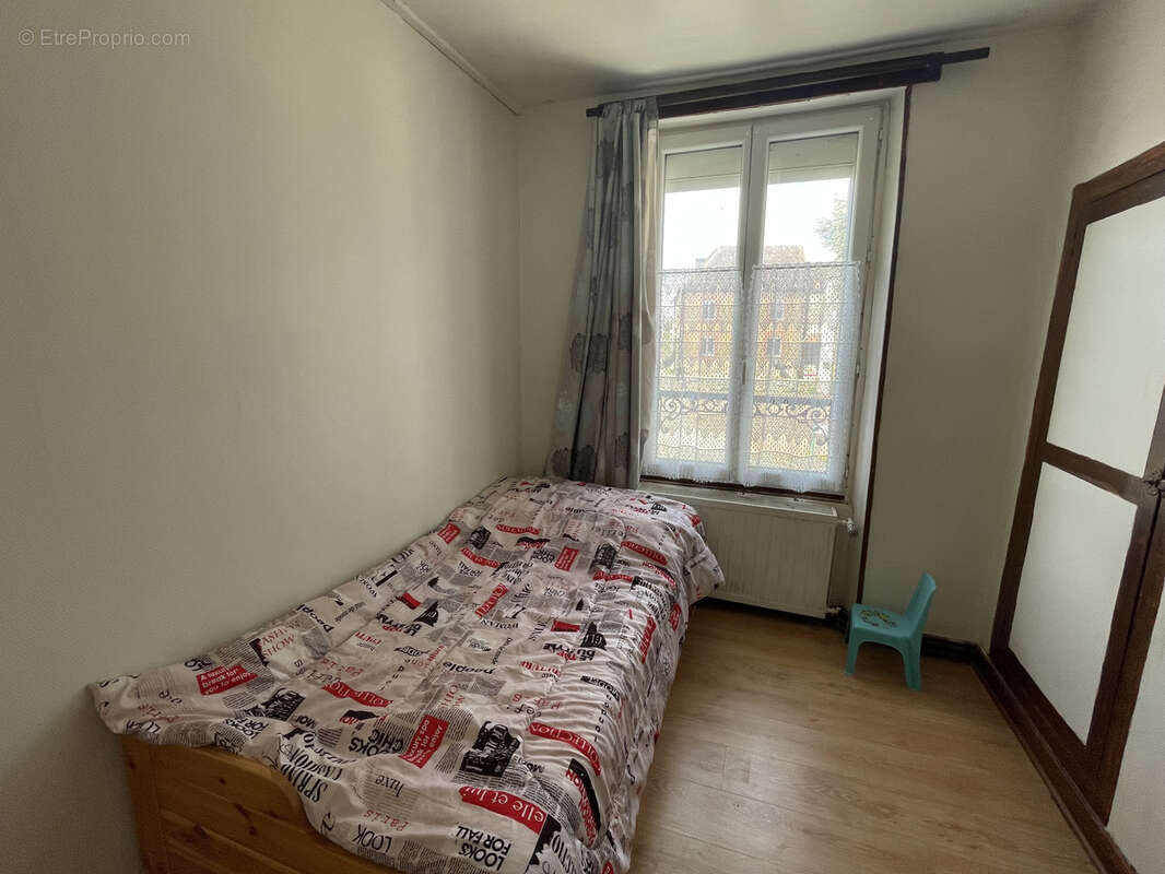 Maison à CHAMPROND-EN-GATINE