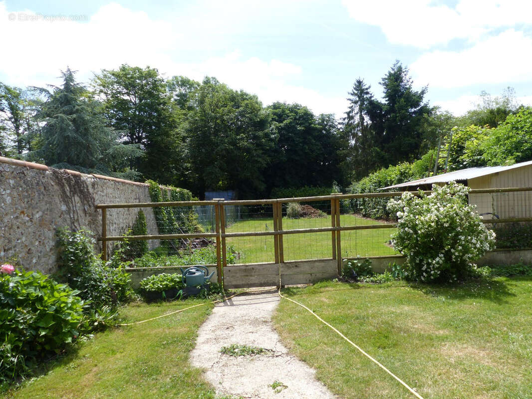 Maison à CHAMPROND-EN-GATINE