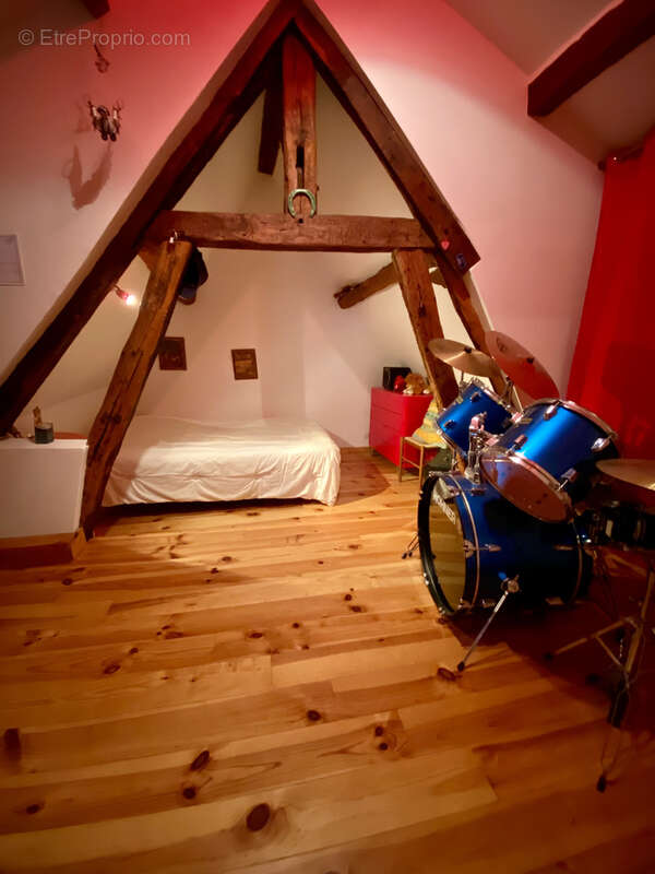 Maison à SAINT-ELIPH