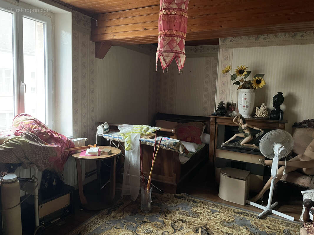 Maison à CHAMPROND-EN-GATINE