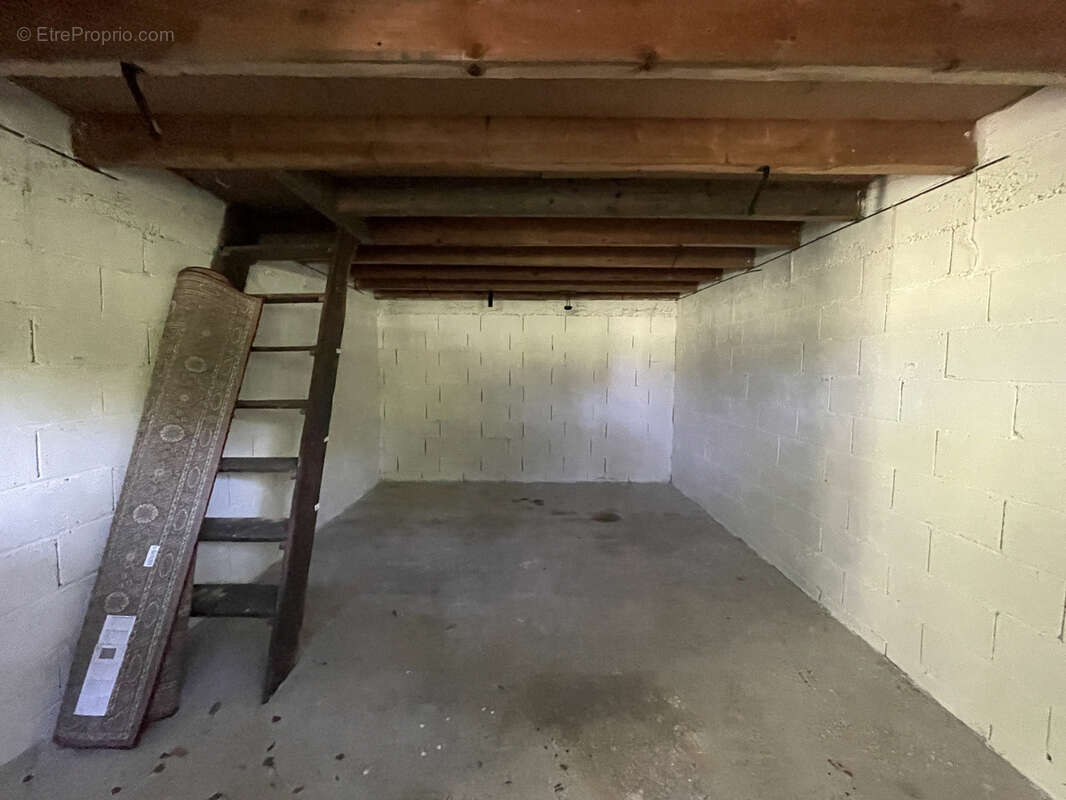 Terrain à FRESSELINES