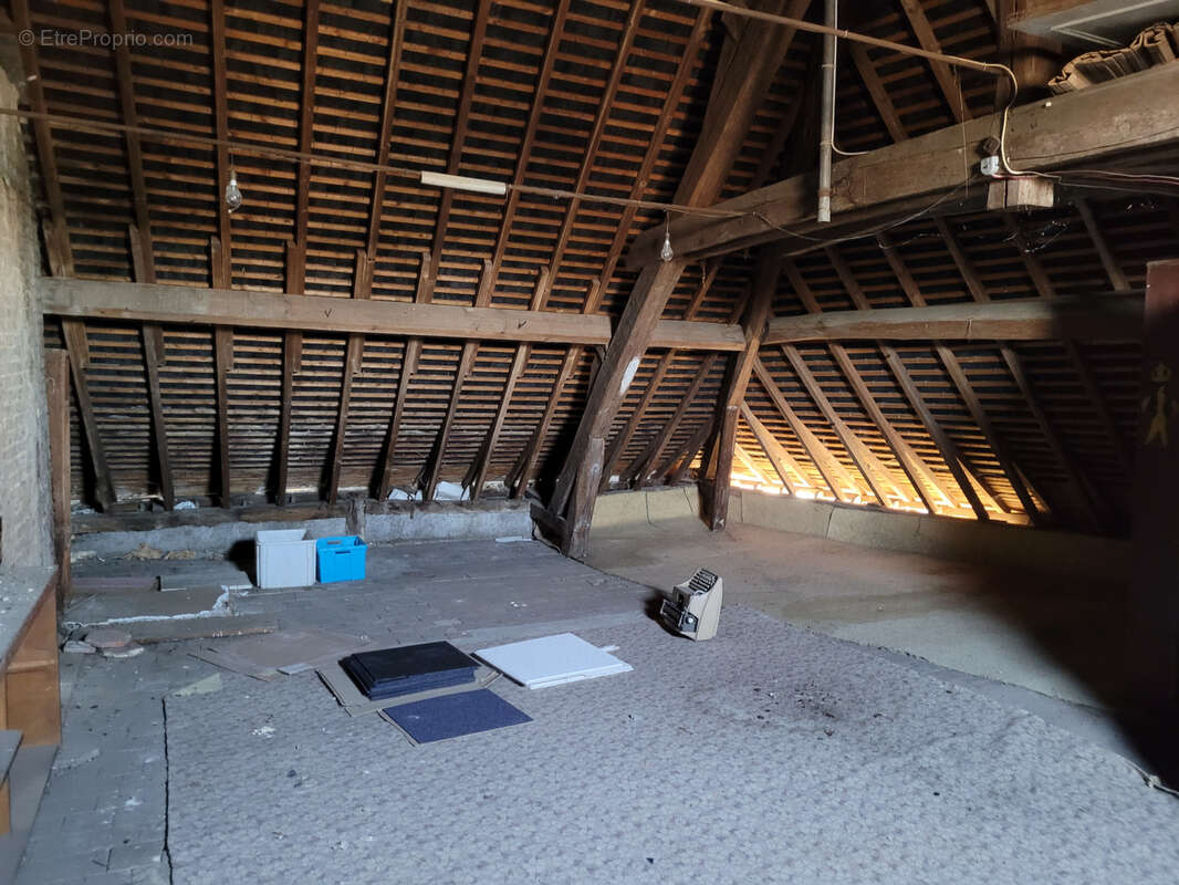 Appartement à ILLIERS-COMBRAY