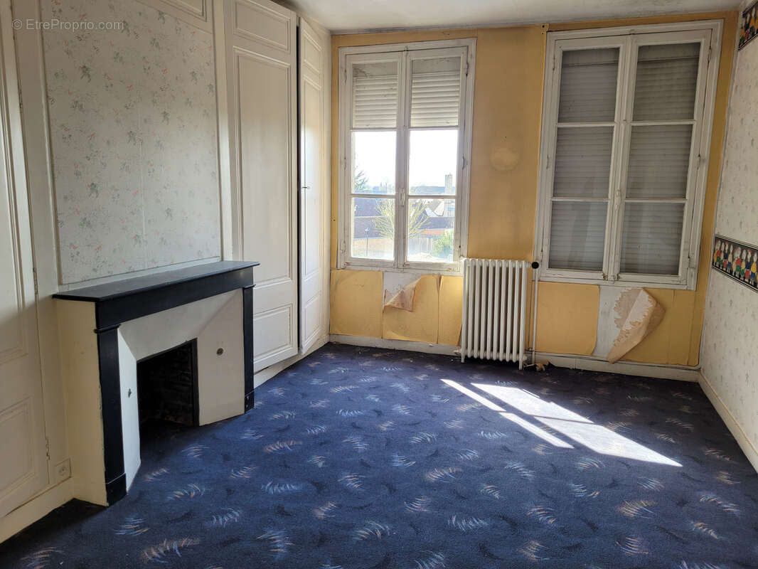 Appartement à ILLIERS-COMBRAY