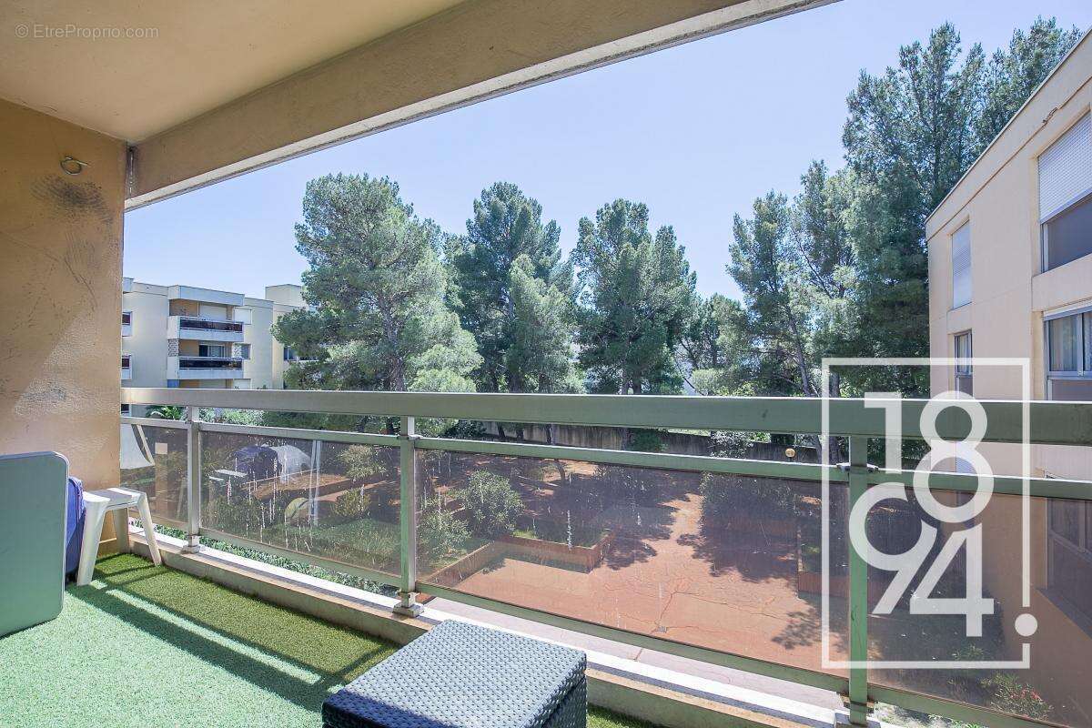 Appartement à MARSEILLE-9E