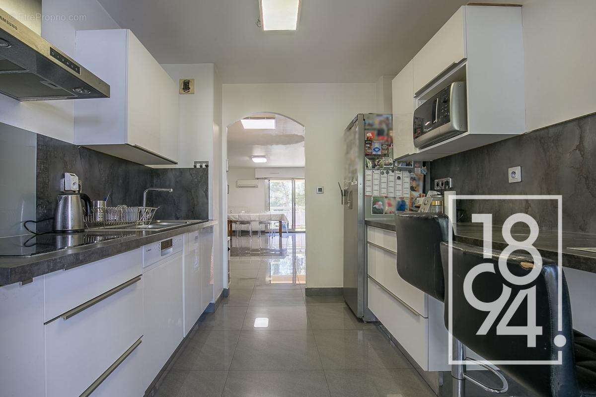 Appartement à MARSEILLE-9E