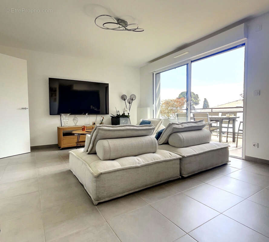 Appartement à OLLIOULES