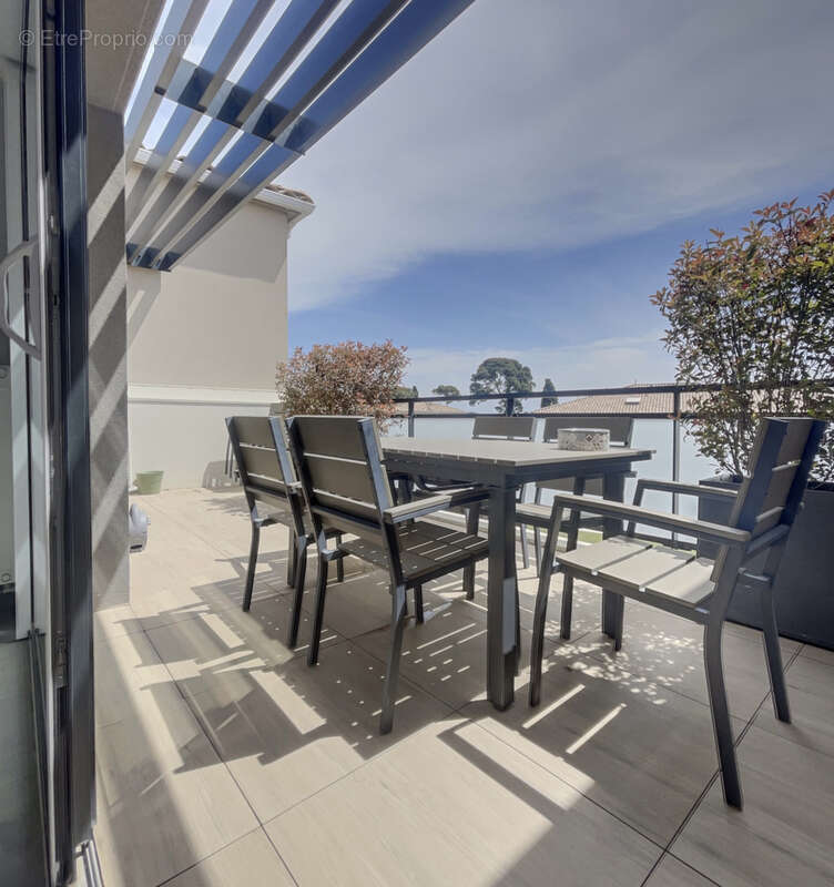 Appartement à OLLIOULES