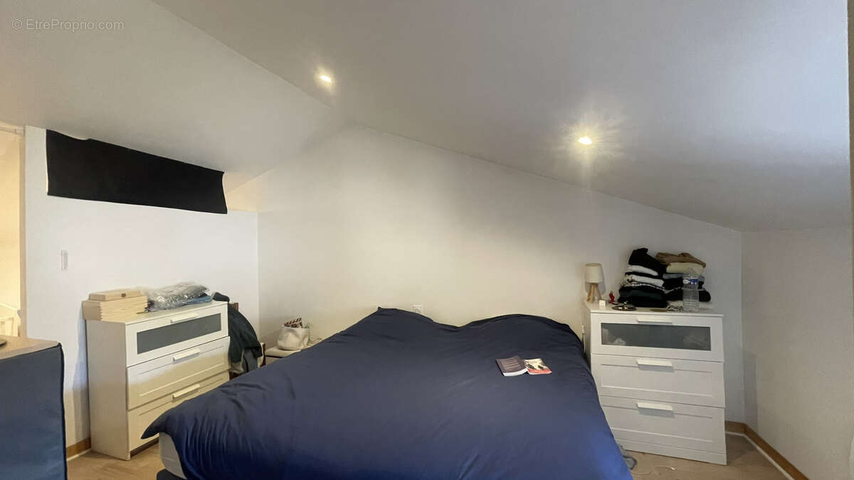 Maison à SAINT-HILAIRE-DES-LOGES