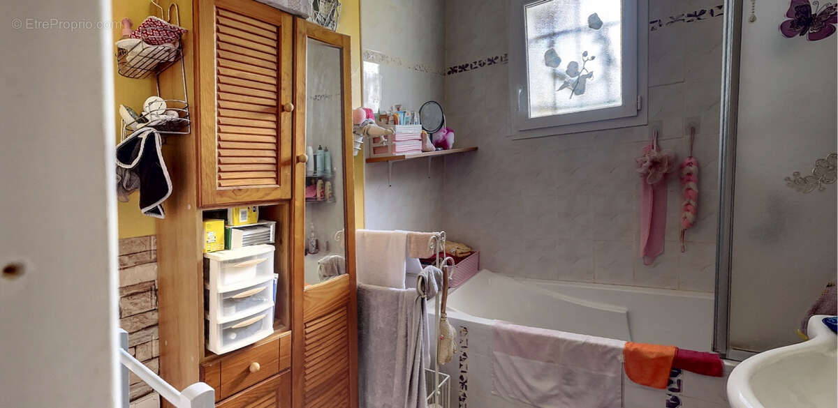 Maison à SAINT-THEODORIT