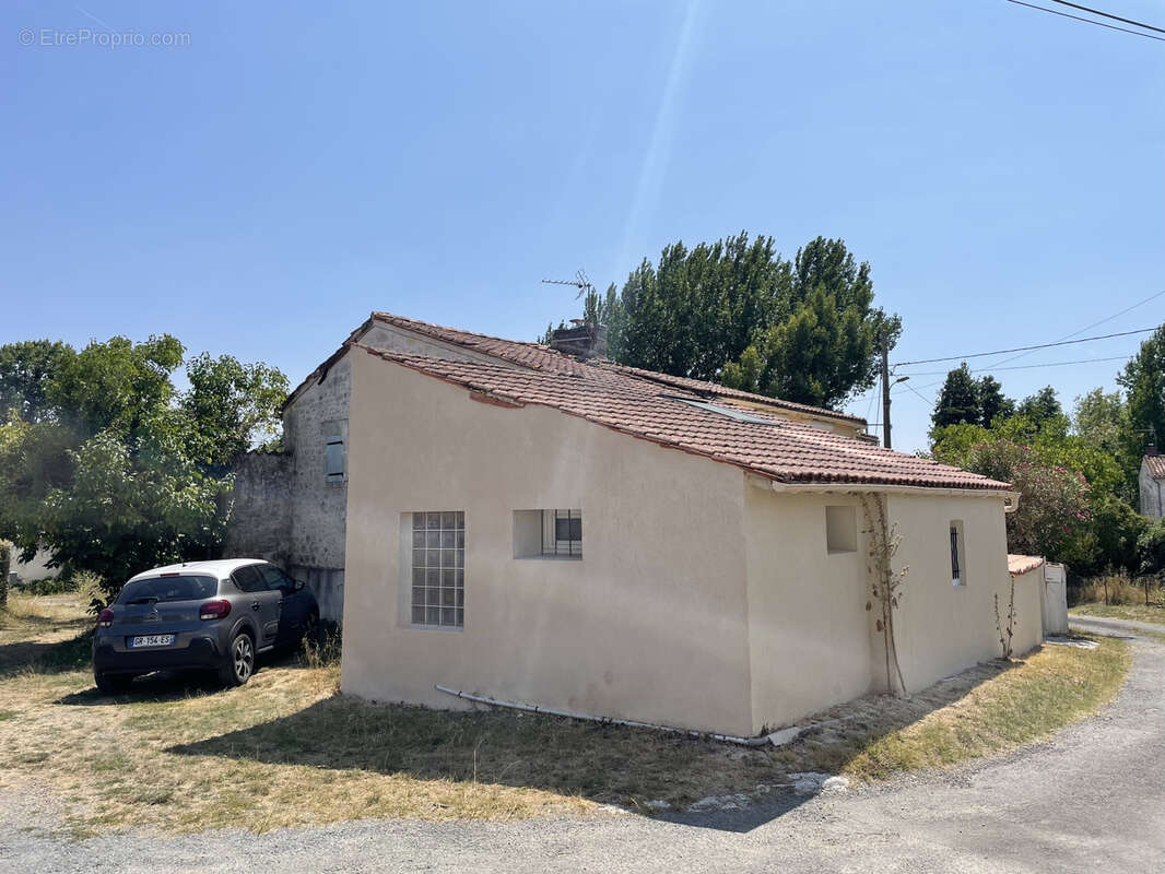 Maison à SAINT-SAVINIEN