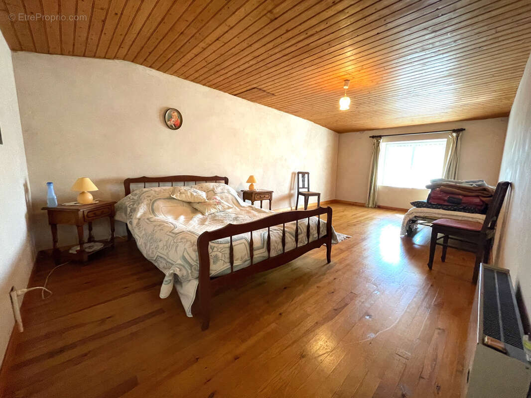 Maison à SAINT-SAVINIEN