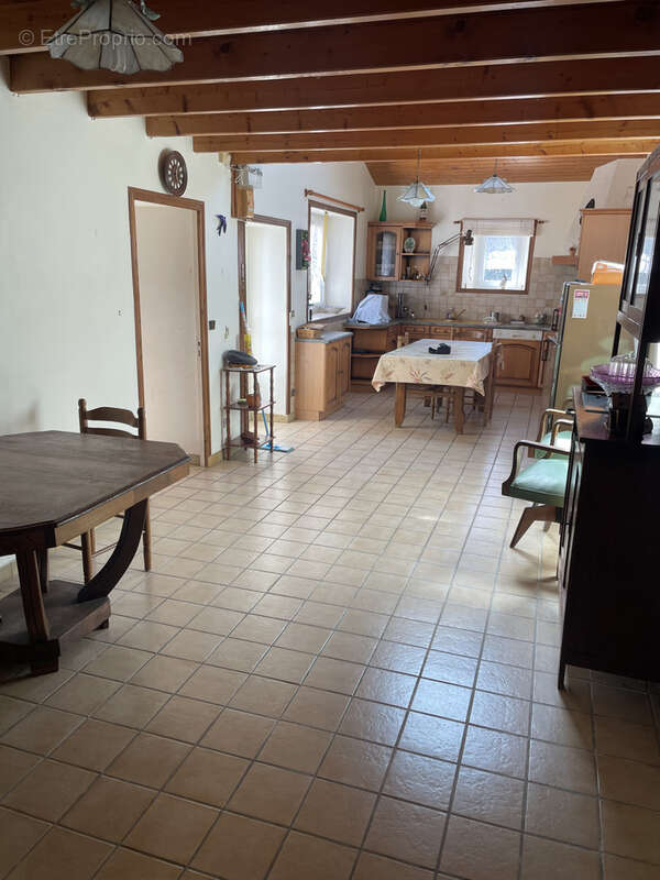 Maison à SAINT-SAVINIEN