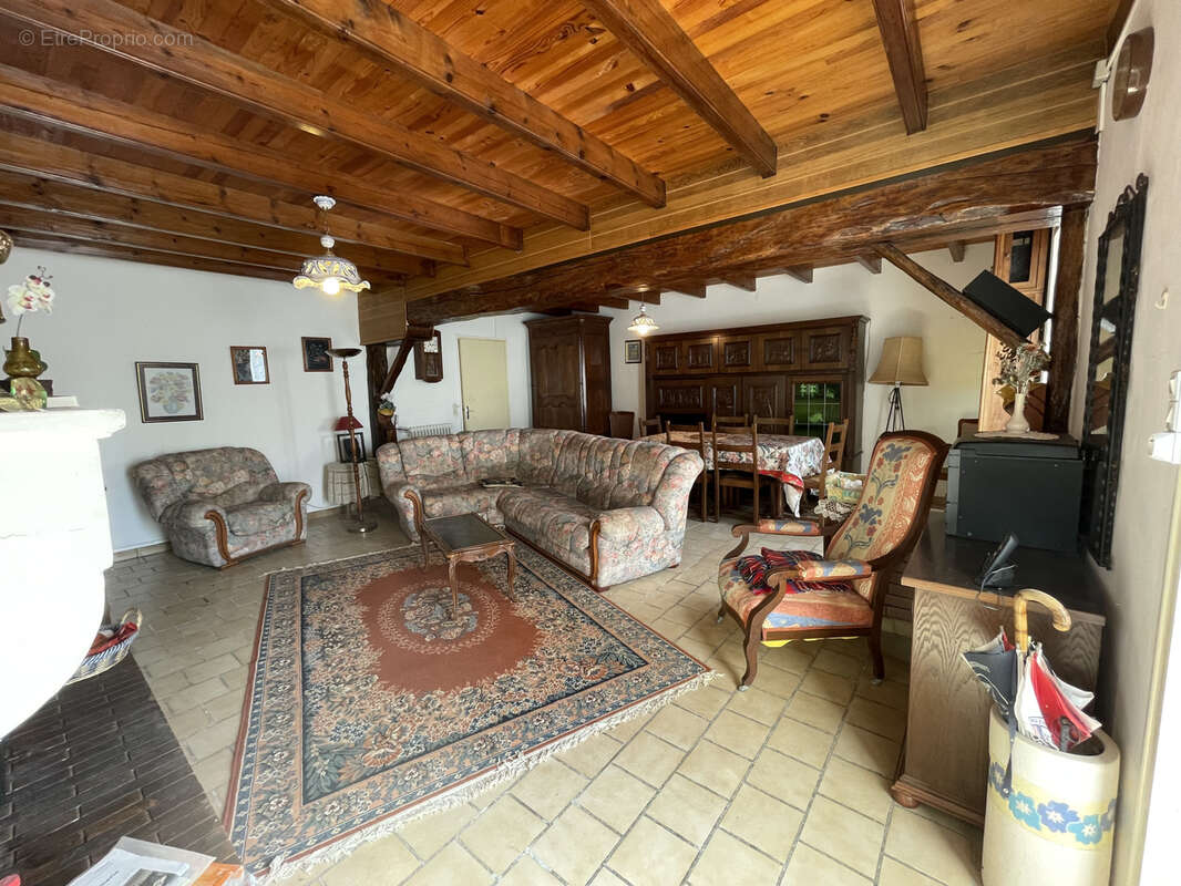 Maison à SAINT-SAVINIEN